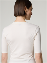 Image sur T-shirt coupe slim DARNELIA