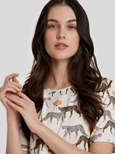 Bild von Blusenshirt mit Leoparden-Motiv
