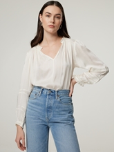 Bild von Bluse mit Spitzen-Einsätze