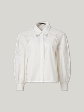 Bild von Bluse mit Lochstickereien