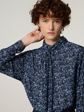 Bild von Schluppenbluse mit Seide