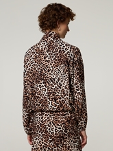 Bild von Schluppenbluse  mit Leo-Print