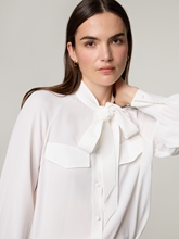 Bild von Schlupenbluse mit Seide