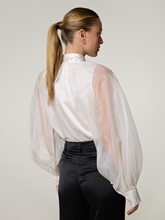 Image sur Blouse à col lavallière en soie