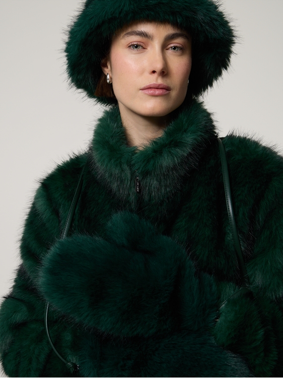 Bild von Handschuhe aus Kunstfell