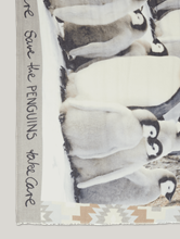 Bild von Tuch mit Pinguin-Print