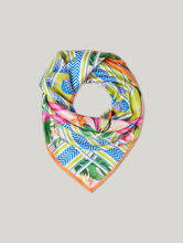 Bild von Dreieckstuch aus Seide