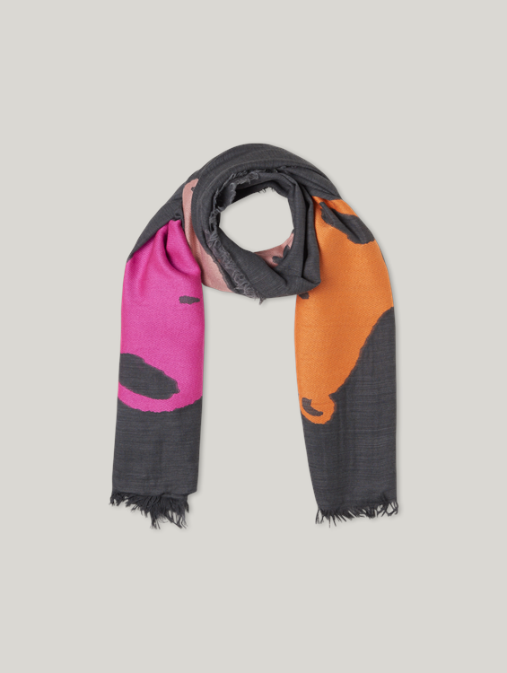 Bild von Schal mit Peanuts-Motiv