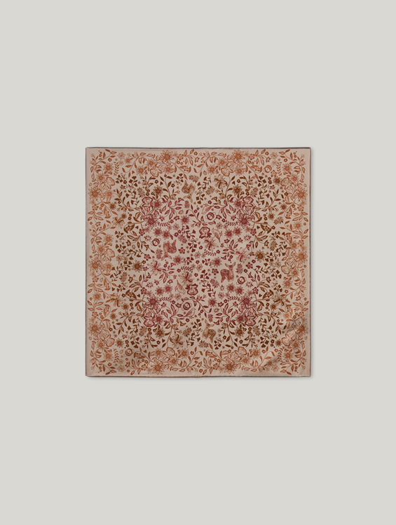 Bild von Tuch mit Blumenprint