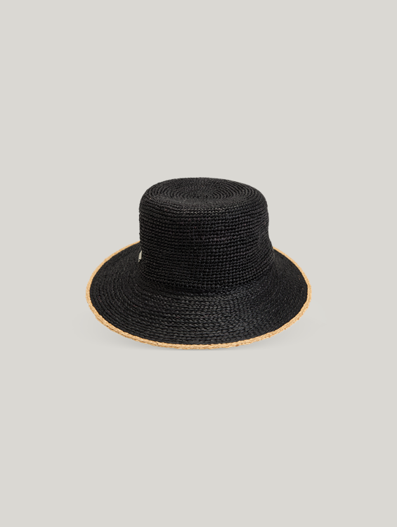 Image sur Cloche en raphia avec visière