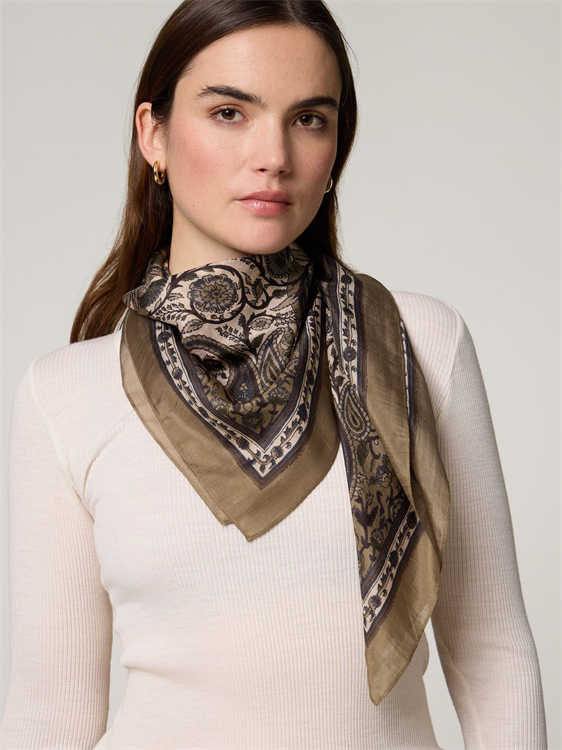 Bild von Tuch aus  Seide