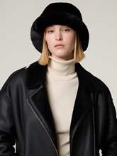 Bild von Mütze aus Kunstfell