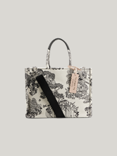 Bild von Shopper mit Print