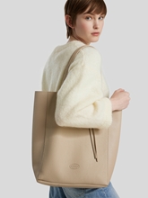 Bild von Shopper aus veganem Material LOREDANA