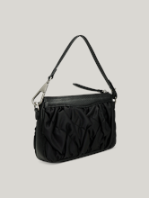 Bild von Schultertasche mit gesmokten Details