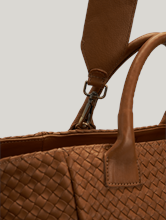 Bild von Geflochtene Handtasche