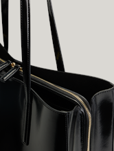 Image sur Shopper en cuir verni