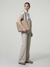 Bild von Handtasche PYRAMID MIDI