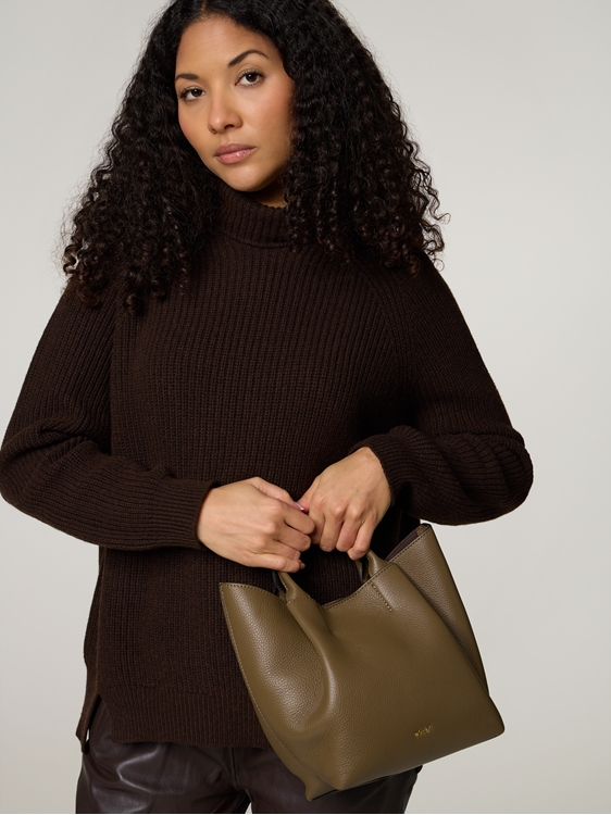 Bild von CROSSBODY ESSENTIAL S