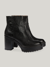 Bild von Stiefeletten mit Plateau