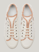 Image sur Sneaker décoration coeur