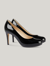Bild von Pumps mit Plateau