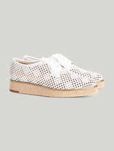 Bild von Halbschuh mit Lockstickerei