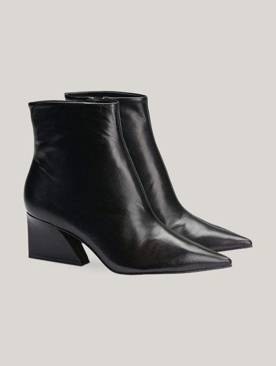 Bild von STIEFELETTE