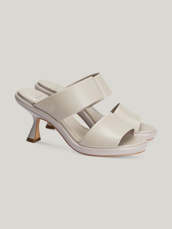 Image sur PLATFORM STRAP HEEL