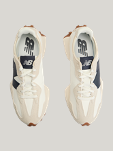 Image sur Sneaker W327