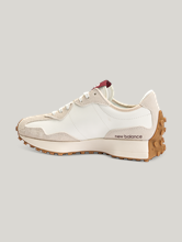 Bild von Sneaker 327