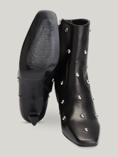 Bild von Stiefeletten mit Nieten NASH