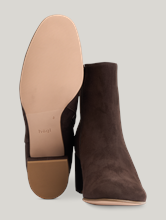 Bild von Stiefeletten aus Wildleder