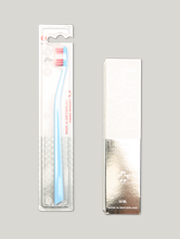 Bild von Swissdent feat. Maison Mollerus Travel Set