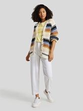 Bild von Strickjacke mit Streifen