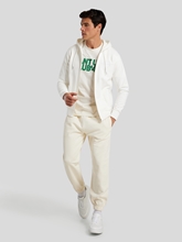 Bild von T-Shirt mit Logo