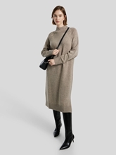 Bild von Strickkleid mit Stehkragen