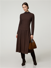 Bild von Midijupe aus Strick